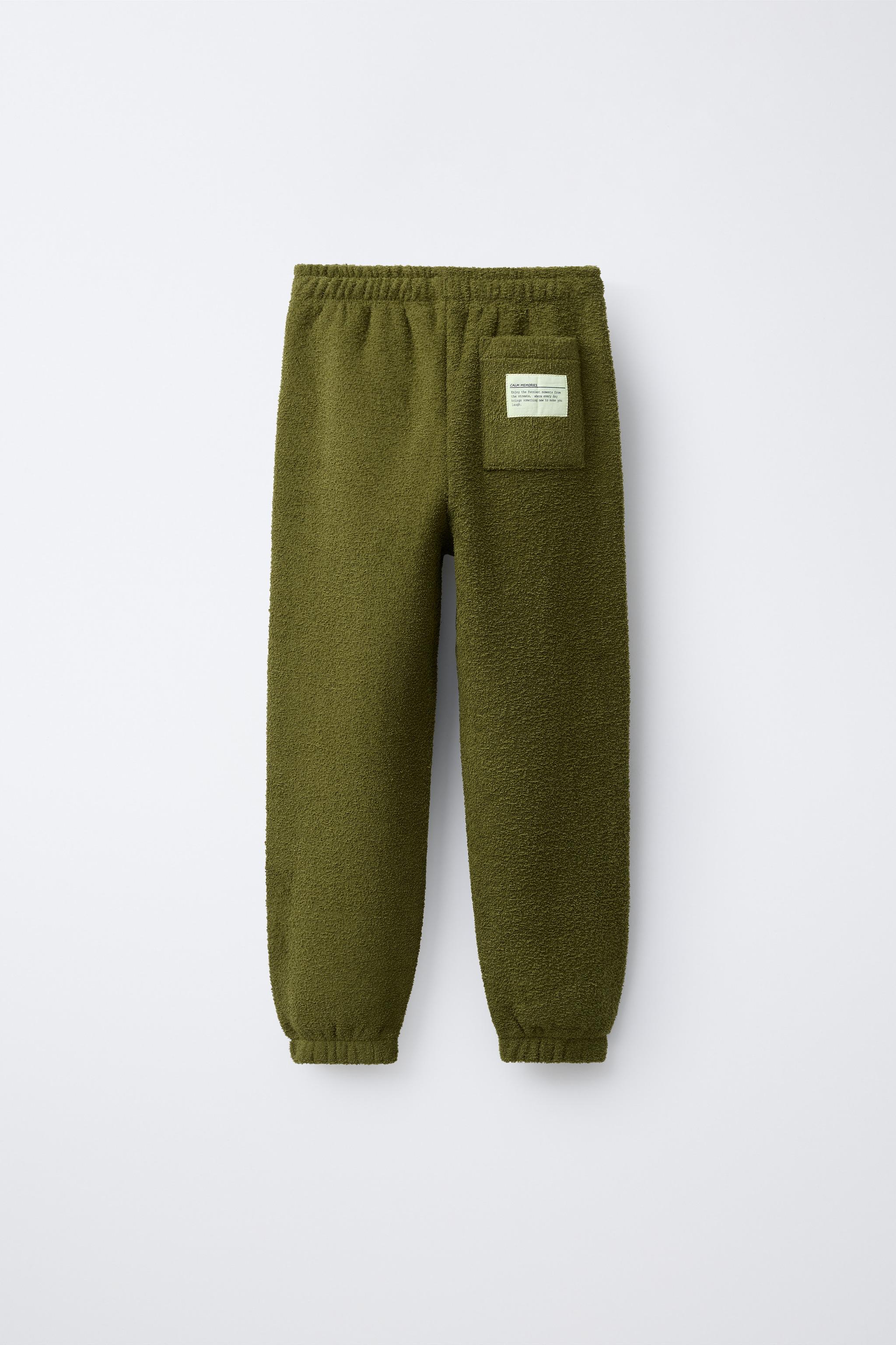 ENSEMBLE SWEAT À CAPUCHE ET PANTALON JOGGER TEXTURE ÉTIQUETTE